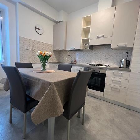 Casa Anna Apartment Бардолино Екстериор снимка