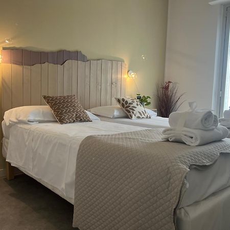 Casa Anna Apartment Бардолино Екстериор снимка