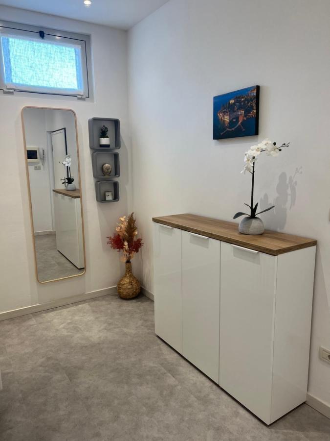 Casa Anna Apartment Бардолино Екстериор снимка