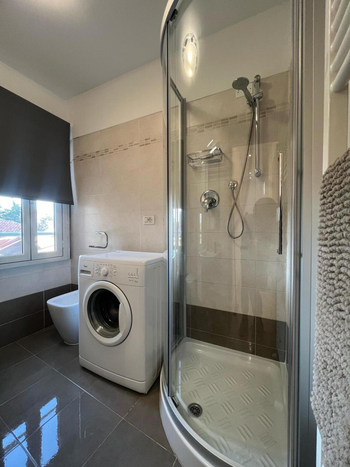 Casa Anna Apartment Бардолино Екстериор снимка